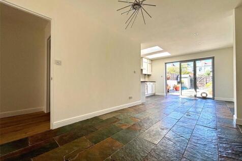 Kitchen Family Room