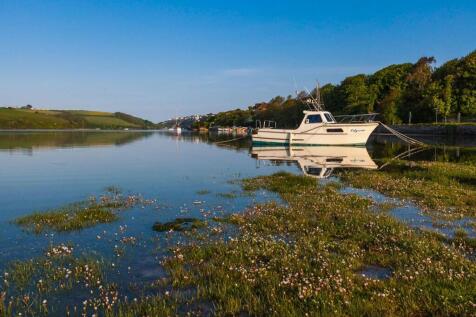 Close to the Gannel Estuary