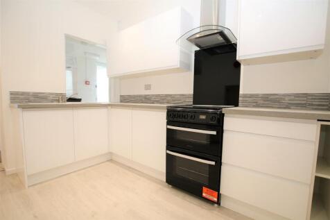 flat 6 chingford 1.jpg