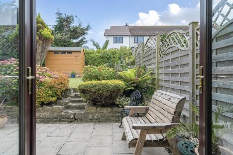 Dining Room to Rear Garden