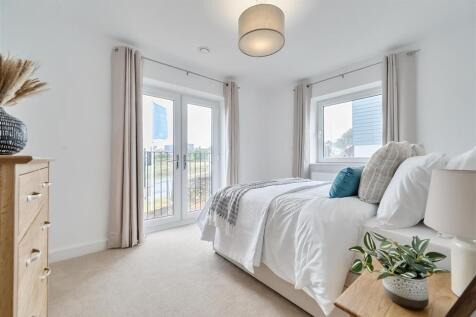 Second Double Bedroom with Juliet Balcony