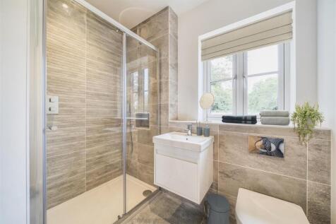 LuxuryBathroom