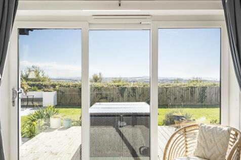 Kitchen/Dining View