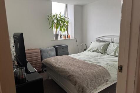 flat 1 bed 2.jpg