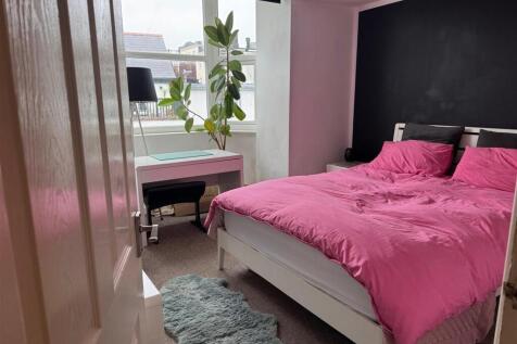 Flat 1 bed.jpg