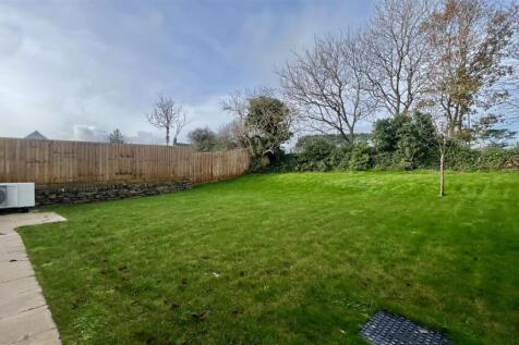 Large Rear Garden