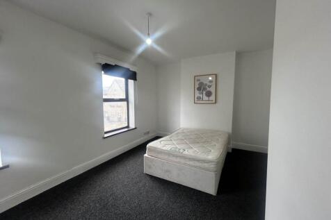 119 wath road - room
