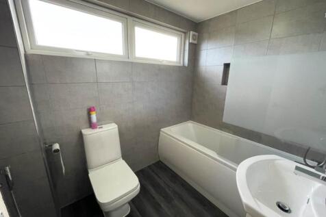 kennford 21 bathroom