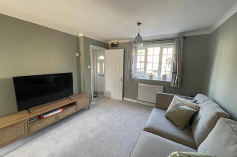 hedge close 14 loung