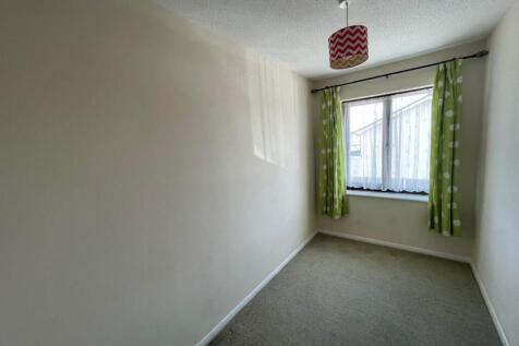 deacons court 12 bed