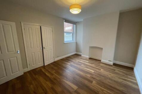 clifton 77 f1 bed 1