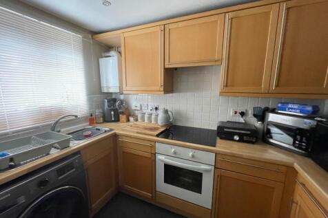 ash close 39 kitchen