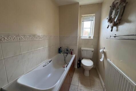 Main bathroom