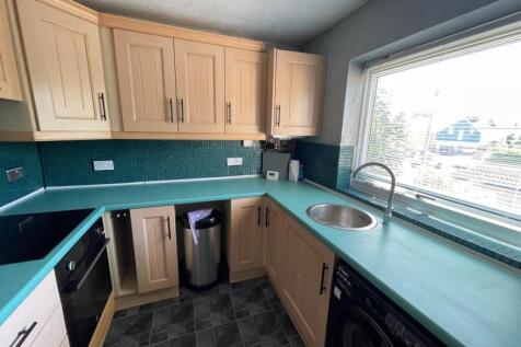 winscombe rd 2a kitc