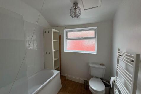 sandford rd 32 bathr