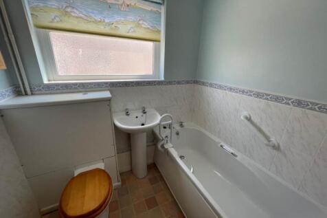 copley gardens 3 bat