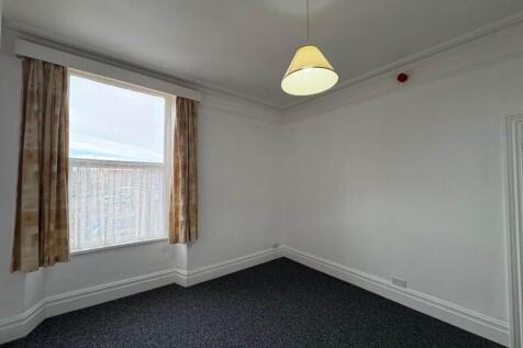 graham rd 12 lounge-