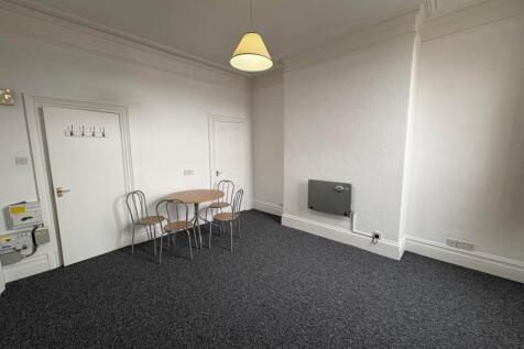 graham rd 12 lounge-