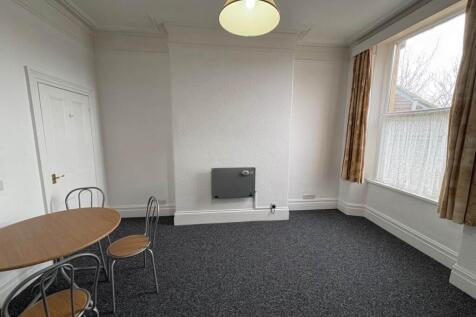 graham rd 12 lounge-