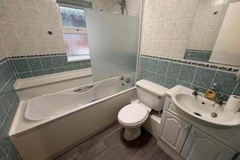 damson rd 31 bathroo