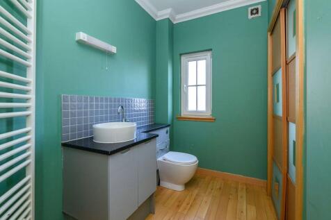 Cloakroom/Wc