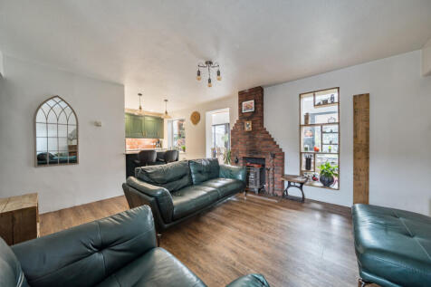 1368590-12-68ef99...