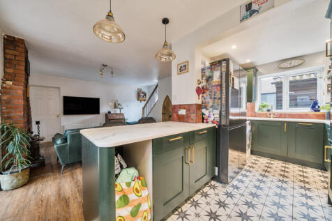 1368590-10-68ef98...