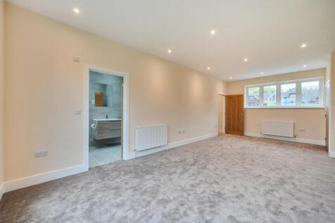 1372929-70-690240...