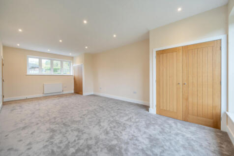 1372929-66-690240...