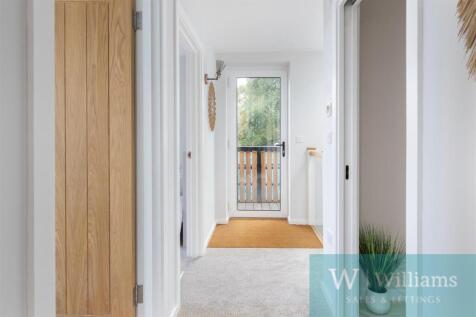 1st floor landing