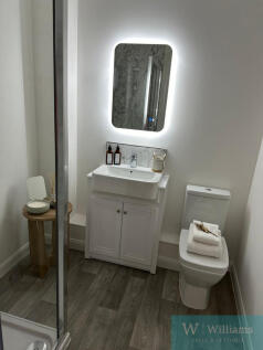 Shower room / Show room