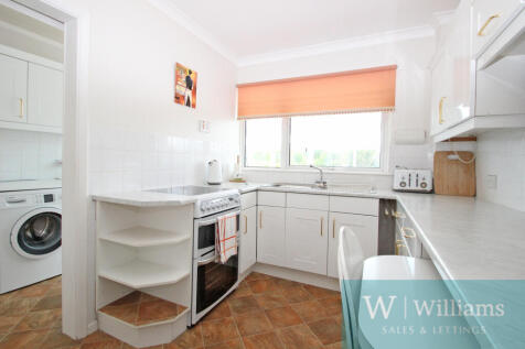 Kitchen / Utility