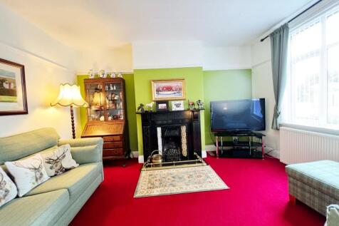 Lounge pic 6.jpg