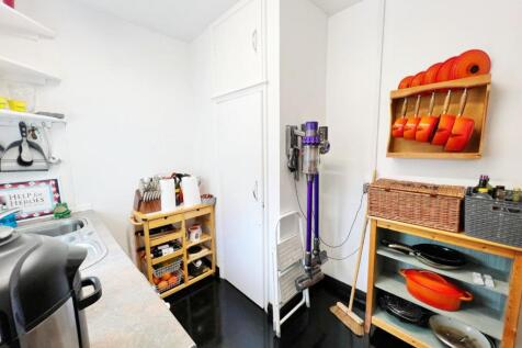 Utlity Room pic 2.jpg