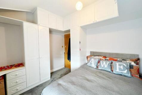 Bedroom 3 pic 3.jpg