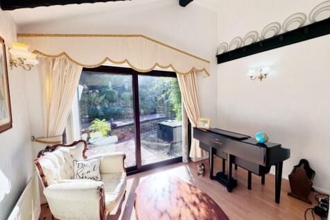 Property Image 15