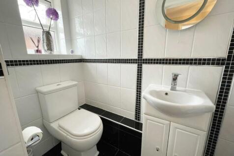 GROUND FLOOR WC