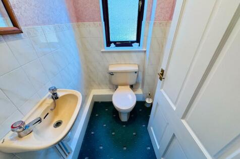 GUEST WC