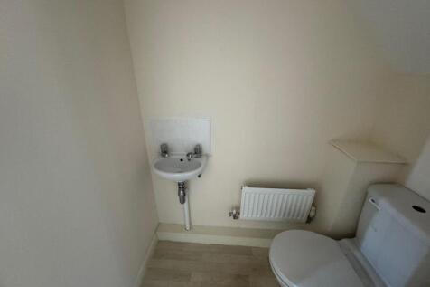 DOWNSTAIRS TOILET