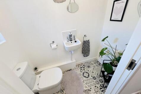 CLOAKROOM/WC