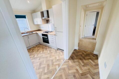KITCHEN ENTRANCE