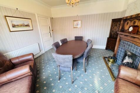 FRONT RECEPTION ROOM