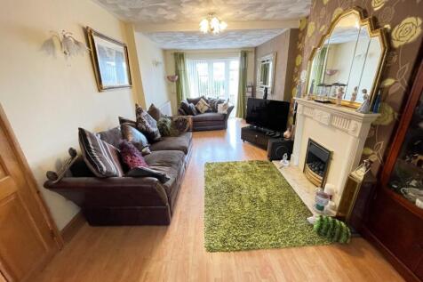 EXTENDED SITTING ROOM