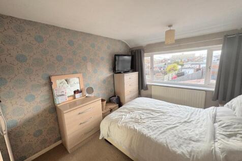 BEDROOM ( REAR)