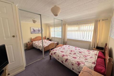 Bedroom 1 (front)