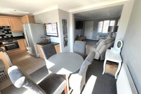 DINING INTO KITCHEN