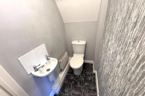 GROUND FLOOR WC