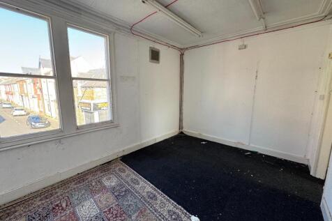 ROOM ( FIRST FLOOR)