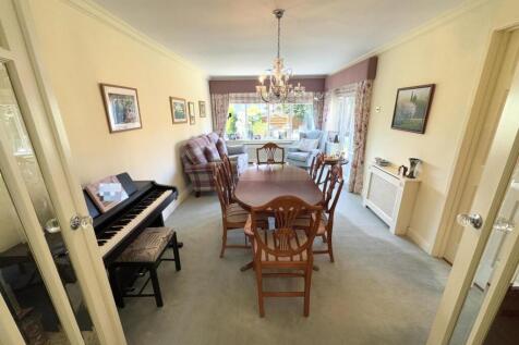 REAR RECEPTION