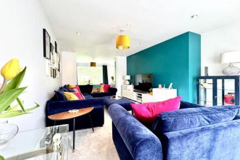 LOUNGE/DINER